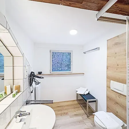 Ebenberghof Mit Seeblick By Interhome Τσελ αμ Ζέε